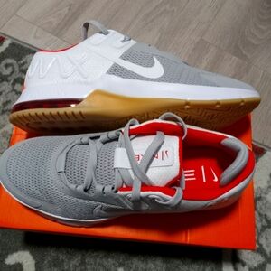 FREE SHIPPING (US) NIB Men's Nike Air Max ALPHA TRAINER 4 Sz 11